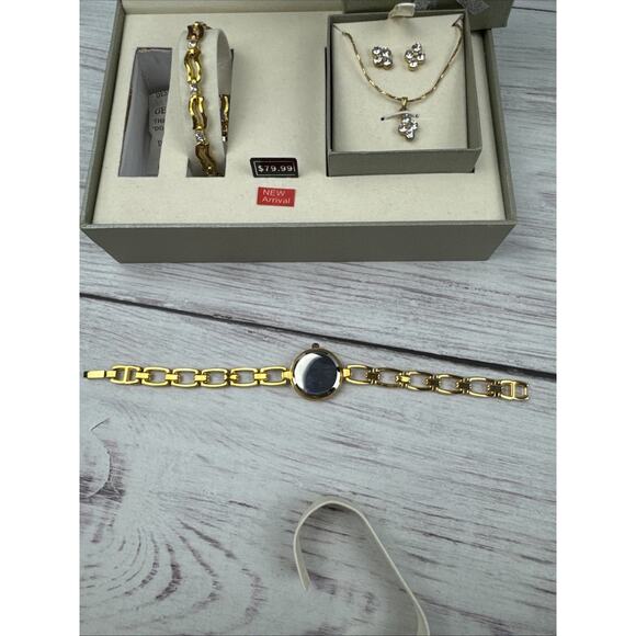 Cote d' Azur Women's 4-piece Gift Set Watch Bracelet Earrings Necklace Gold Tone - Picture 6 of 16